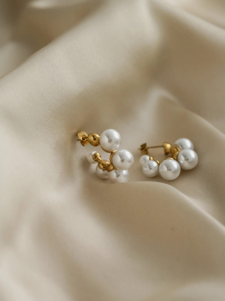 PEARLITA  HOOP EARRINGS