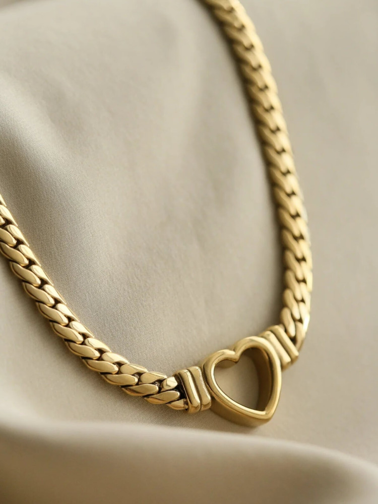 AMO  STEEL NECKLACE