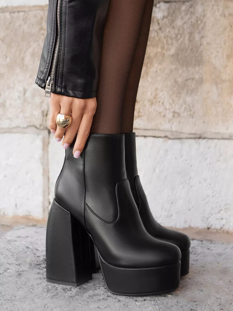 BRUNO BLACK ANKLEBOOTS