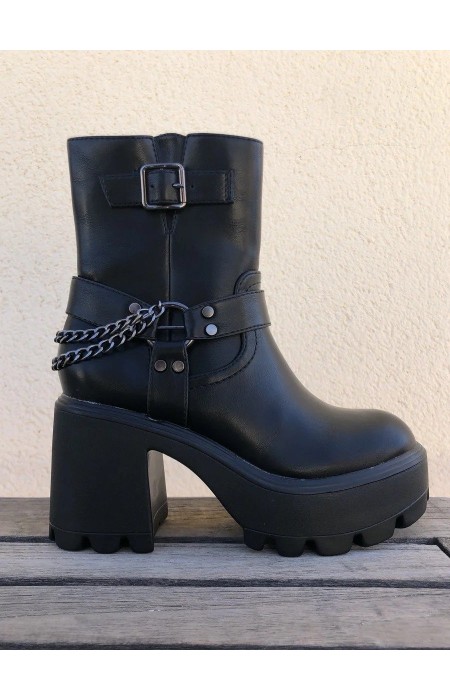 DIVISION BLACK CHUNKY BOOTIES
