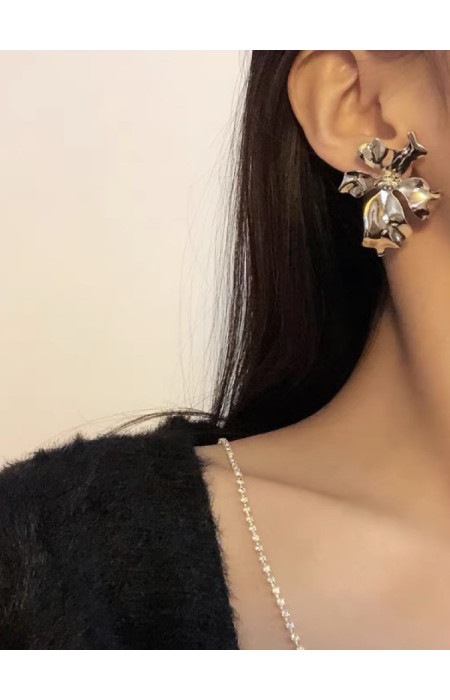 SNOWDROPS SILVER EARRINGS