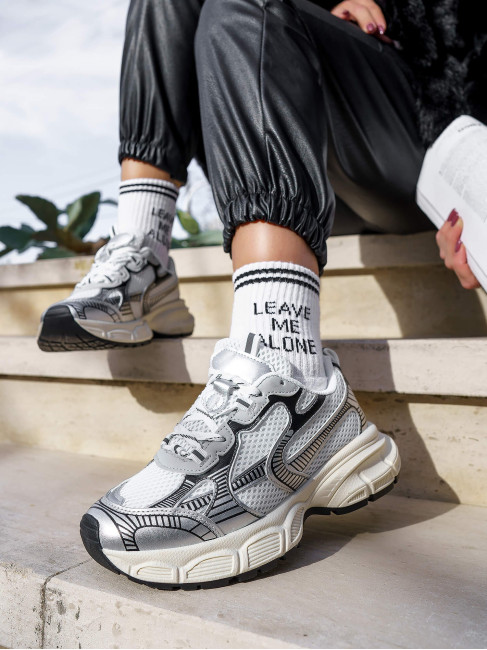 ΛΕΥΚΑ ΜΕ ΑΣΗΜΙ SNEAKERS - TRAIL
