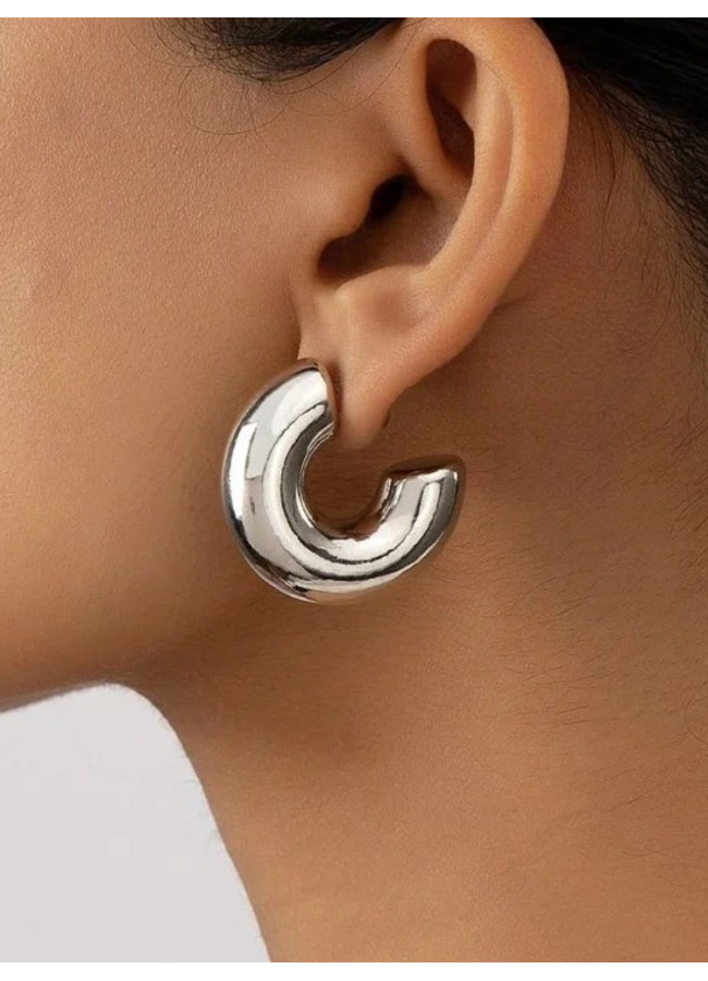 RUSSEL SILVER HOOP EARRINGS