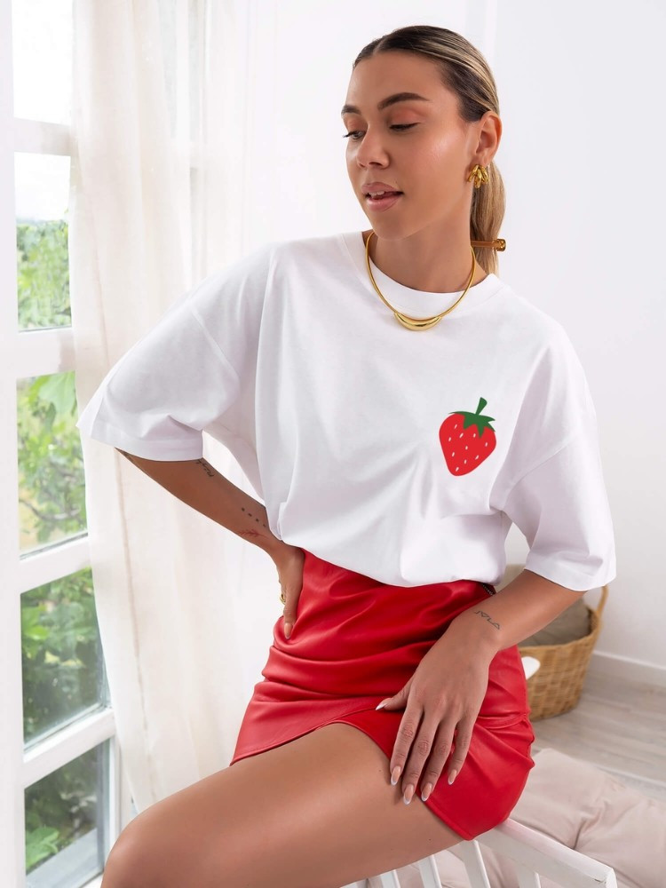 TSHIRT WHITE WITH STRAWBERRY - STRAWBERRY KISS