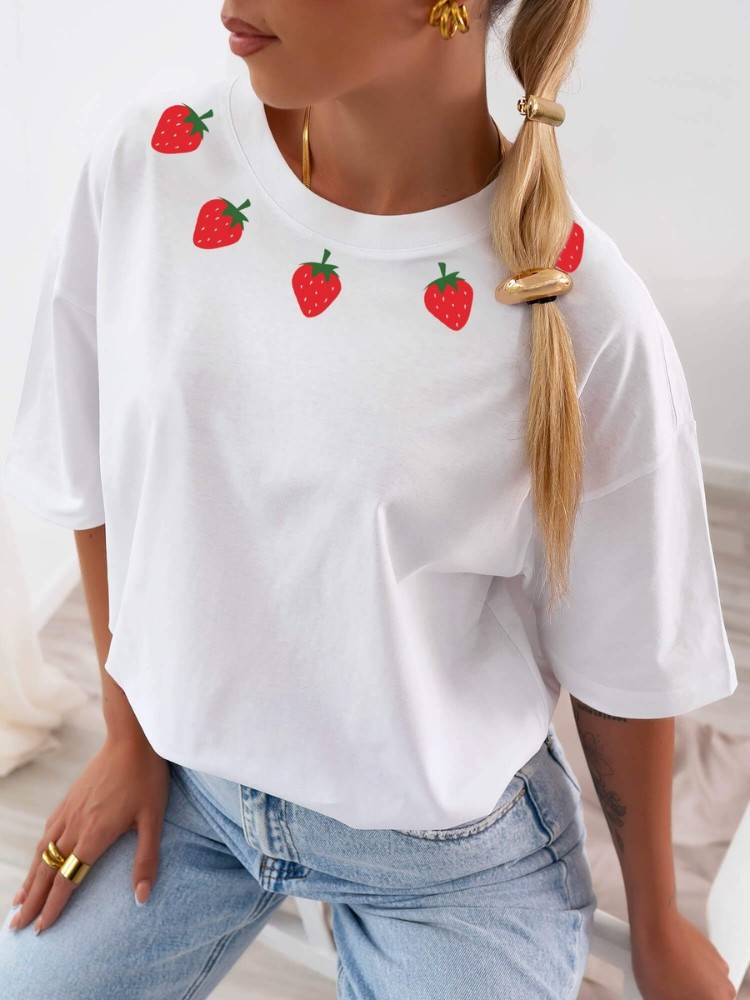 WHITE TSHIRT WITH STRAWBERRIES - CHEESECAKE