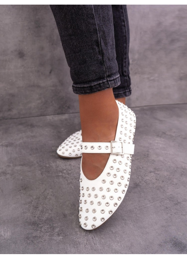WHITE BALLERINAS WITH TRUCKS - EFREM