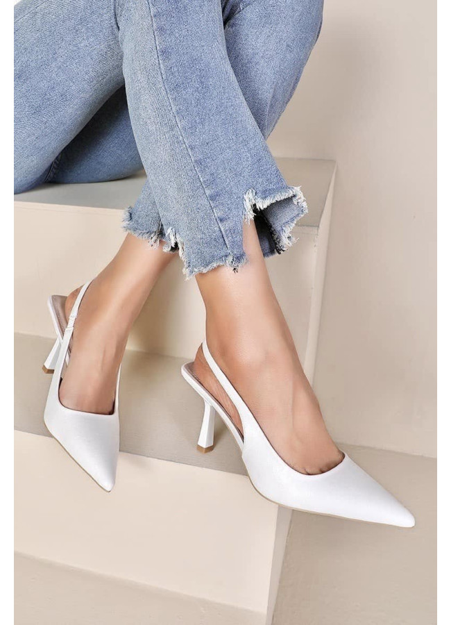 WHITE HEELS - DAY