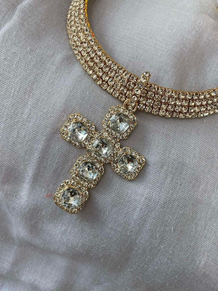 CHOKER WITH STRASS CROSS - MADONNA
