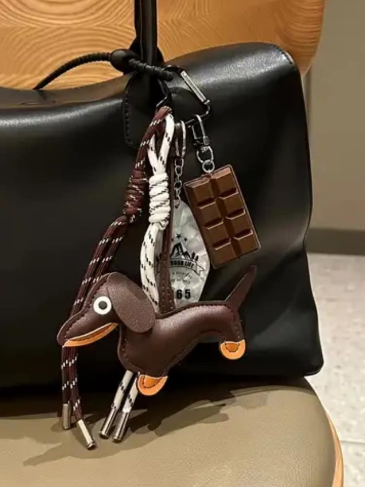 BAG CHARM - DOGGIE