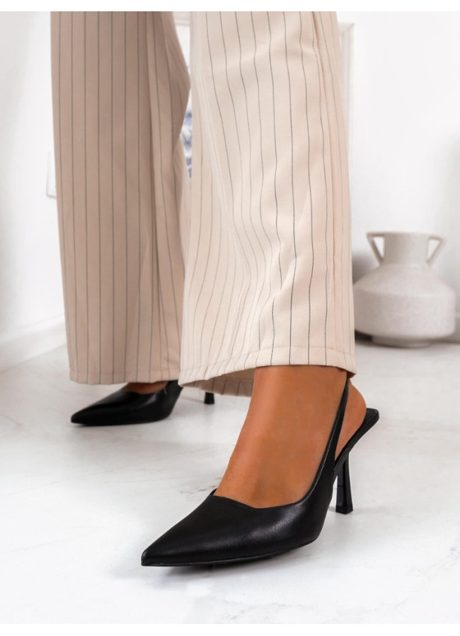 BLACK HEELS - DAY