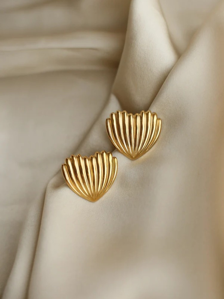 GOLD HEART EARRINGS - ANNA