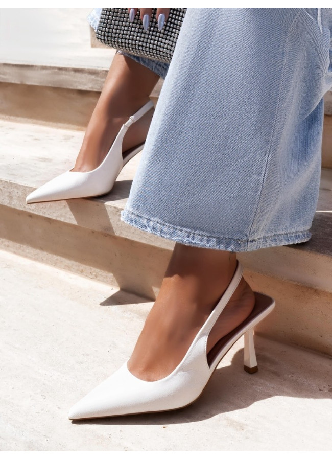 WHITE HEELS - DAY