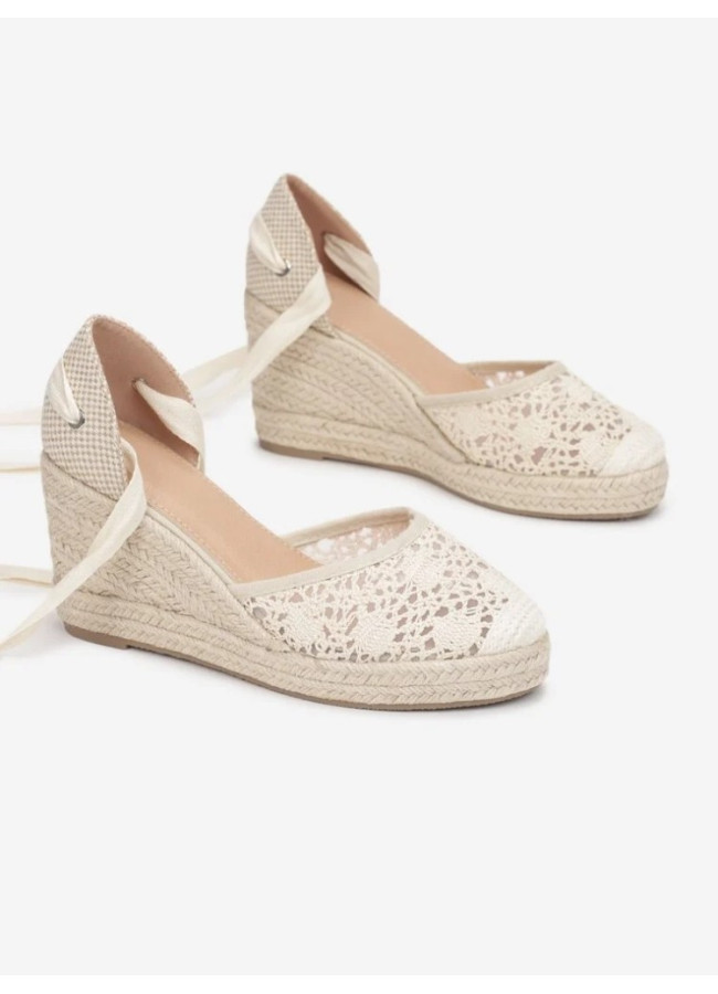 BALLERINA BEIGE PLATFORMS