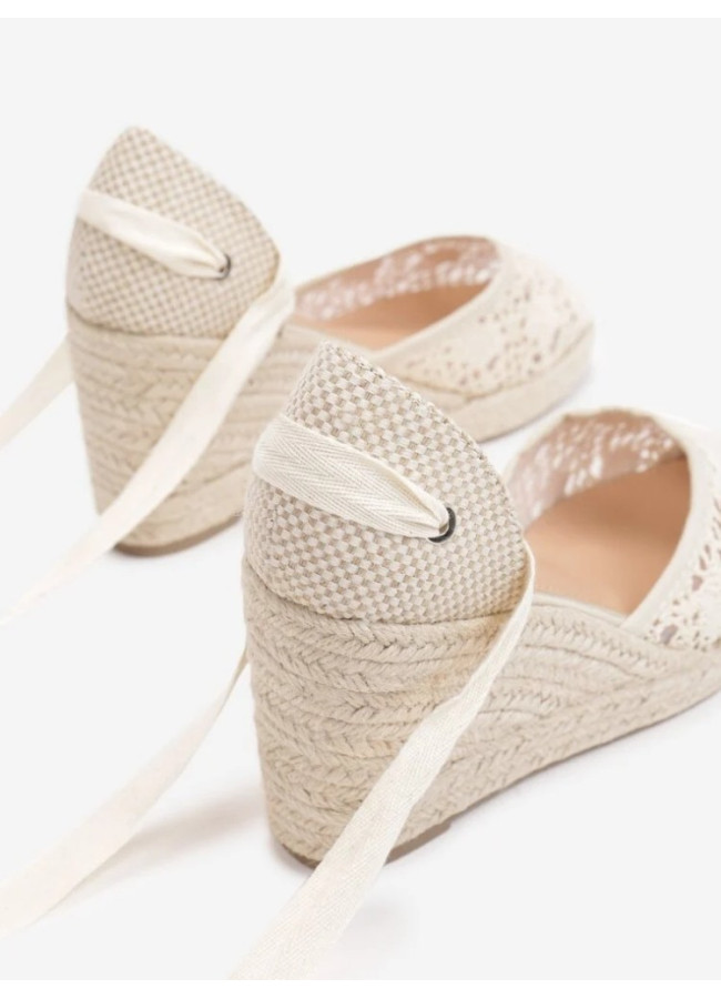 BALLERINA BEIGE PLATFORMS