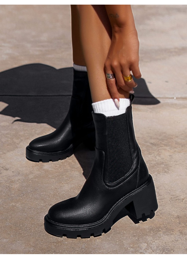 BLACK BOOTS - BOLARI