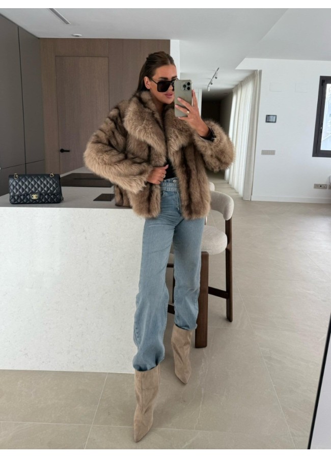 BROWN SHORT FUR - SNOW