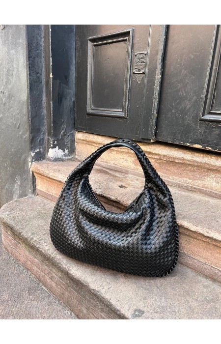 ΤΣΑΝΤΑ - EMBER