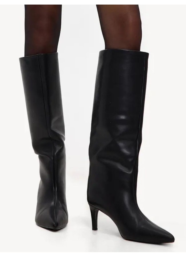 BLACK BOOTS - WALERIA