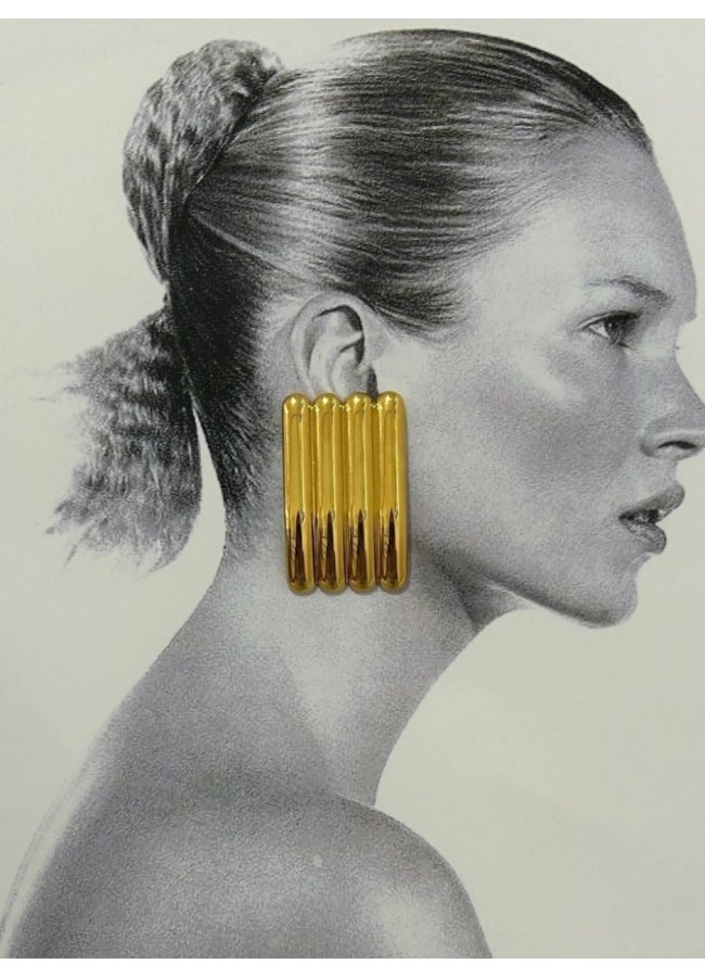 ΧΡΥΣΑ ΣΚΟΥΛΑΡΙΚΙΑ - THREE...