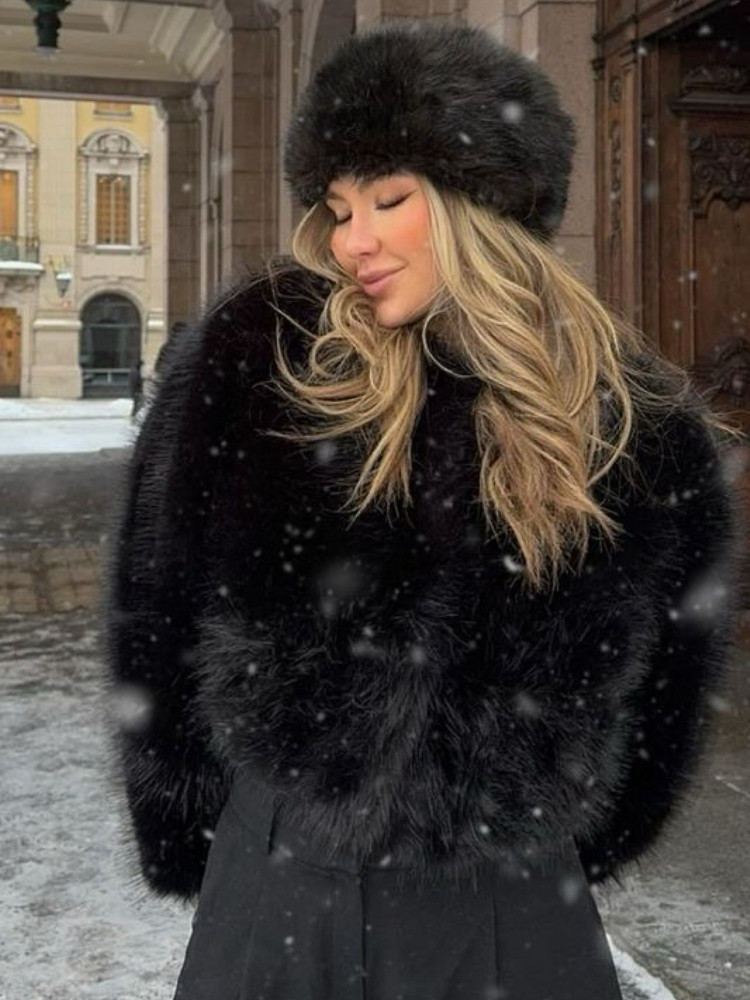 CHARINA FURRY HAT