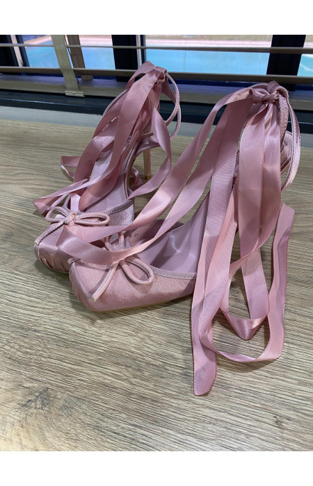 PINK PUMPS - BALLET