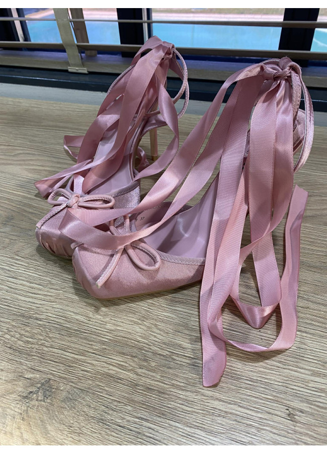 PINK PUMPS - BALLET
