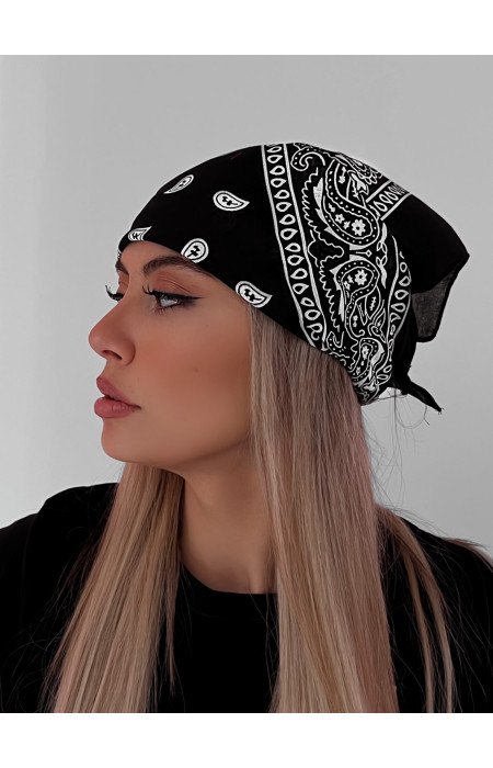 BLACK BANDANA